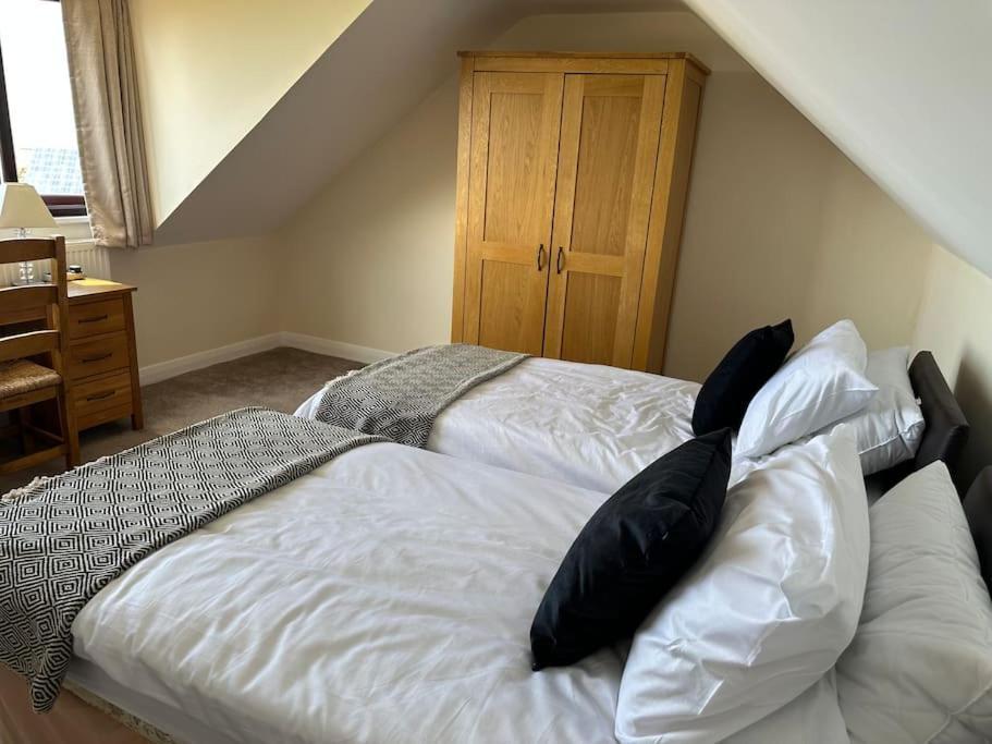 Offa'S Lodge Family Home Quiet Area With Sea Views プレタティン エクステリア 写真