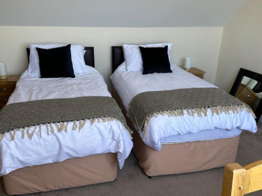 Offa'S Lodge Family Home Quiet Area With Sea Views プレタティン エクステリア 写真