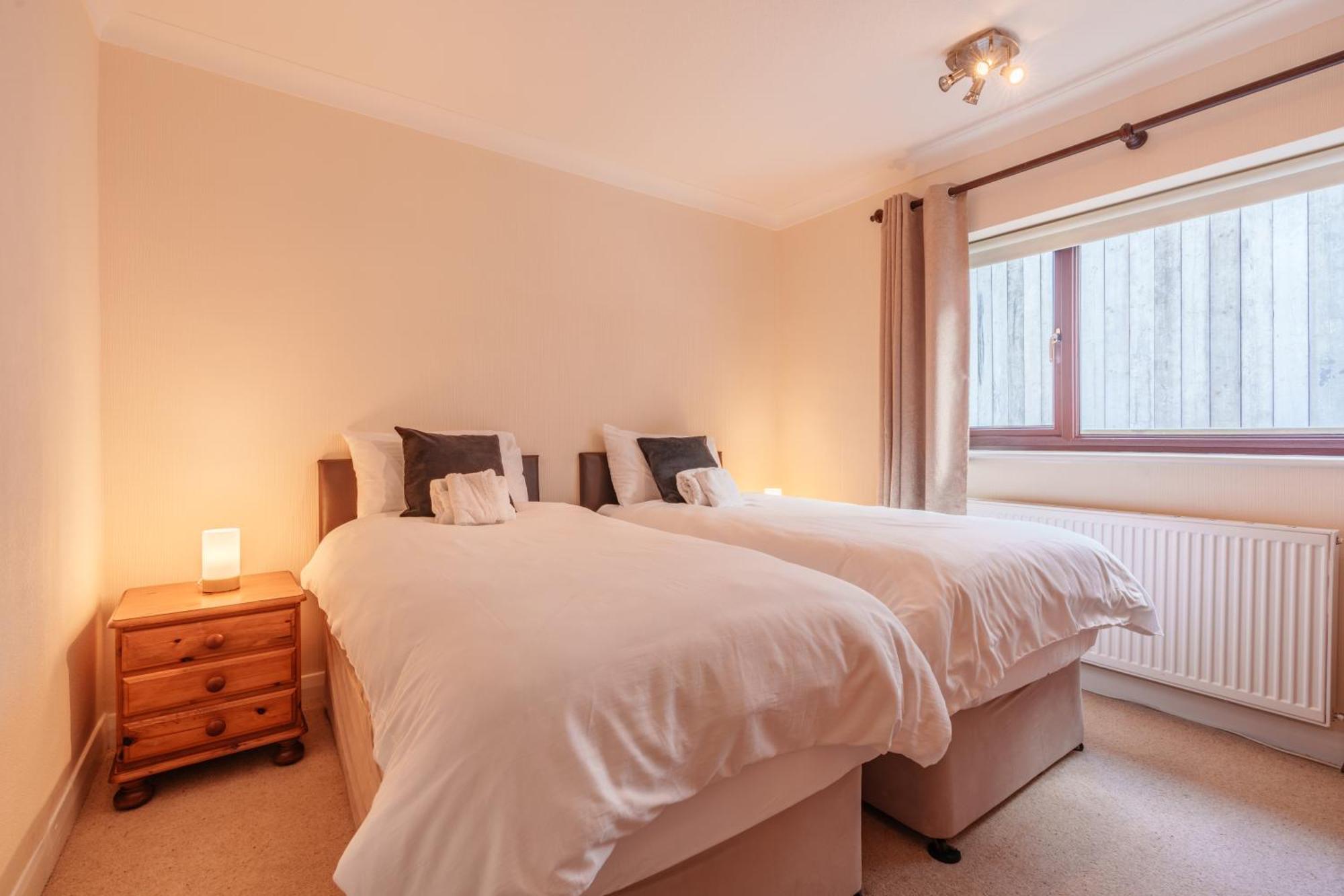 Offa'S Lodge Family Home Quiet Area With Sea Views プレタティン エクステリア 写真