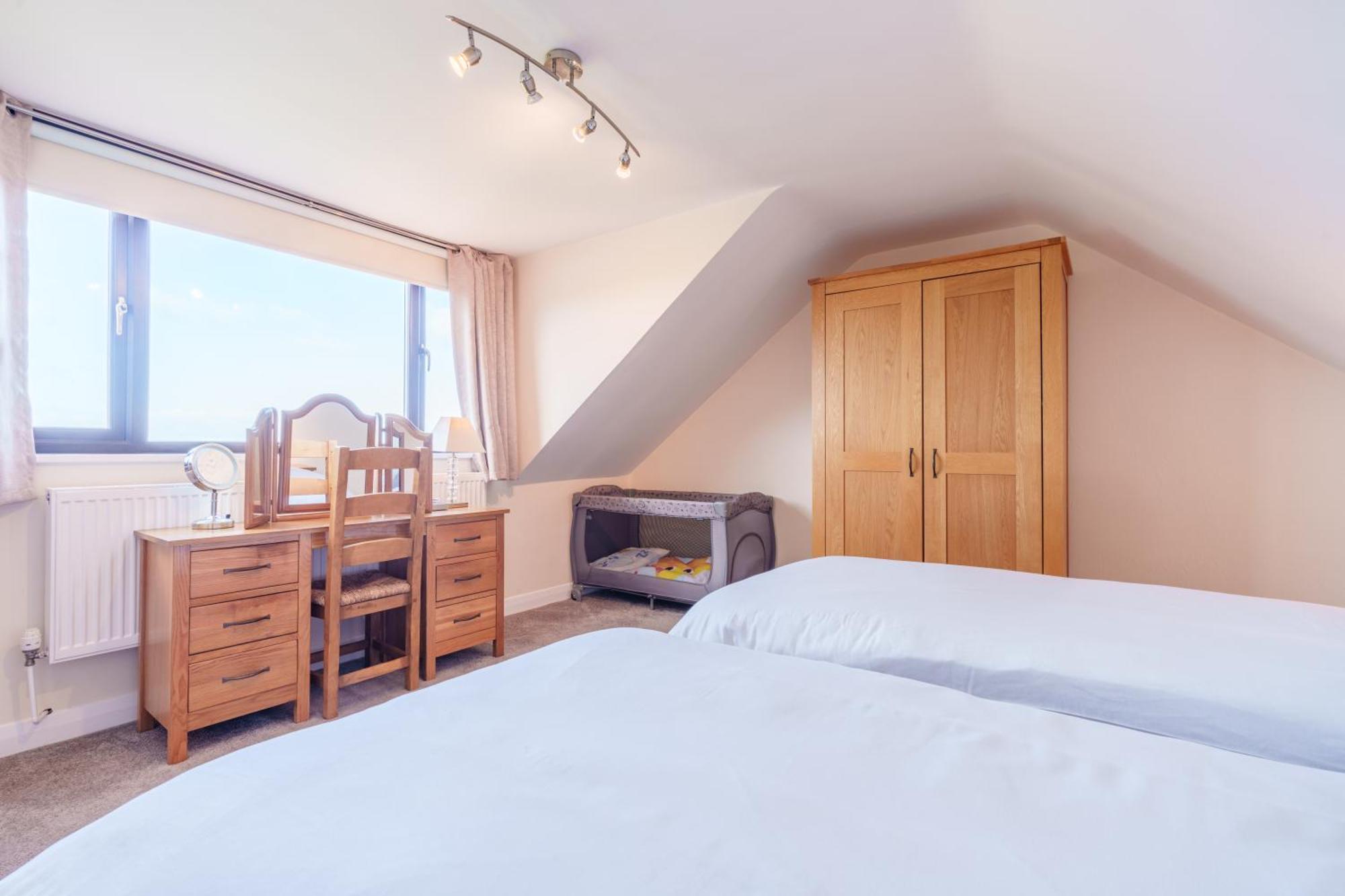 Offa'S Lodge Family Home Quiet Area With Sea Views プレタティン エクステリア 写真